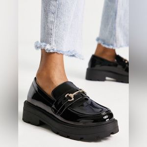 Truffle Collection Chunky Trim Loafers, size 7-7.5